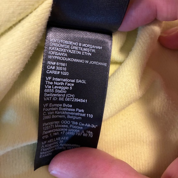 North Face Women's Size XL Neon Yellow Pullover Polyester 1/4 Zip Long Sleeve - Picture 8 of 9